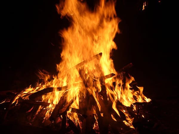 Nằm mê thấy ngọn lửa bùng cháy