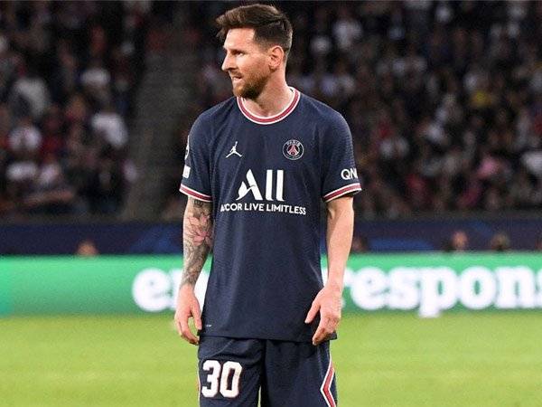 Bóng đá Pháp 19/11: Messi cam kết cống hiến chiến thắng danh hiệu