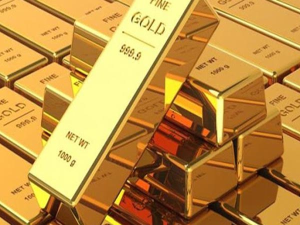 Nằm mơ thấy vàng đánh con gì?
