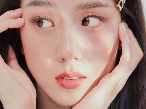 Môi cánh én có đặc điểm gì? Tướng số người môi này ra sao?