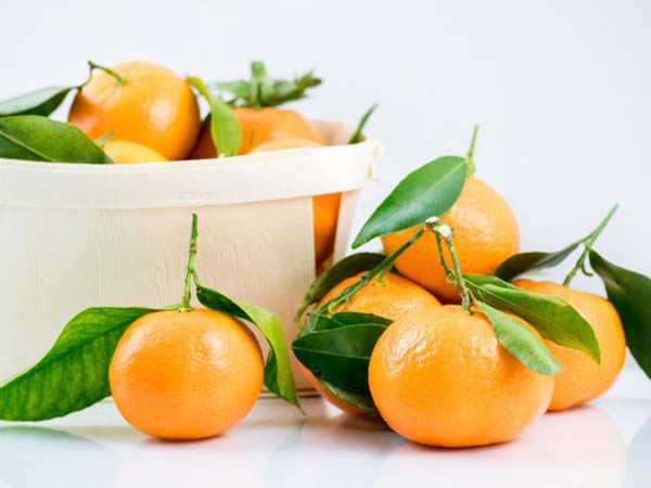 Nhìn thấy mình được cho quả quýt