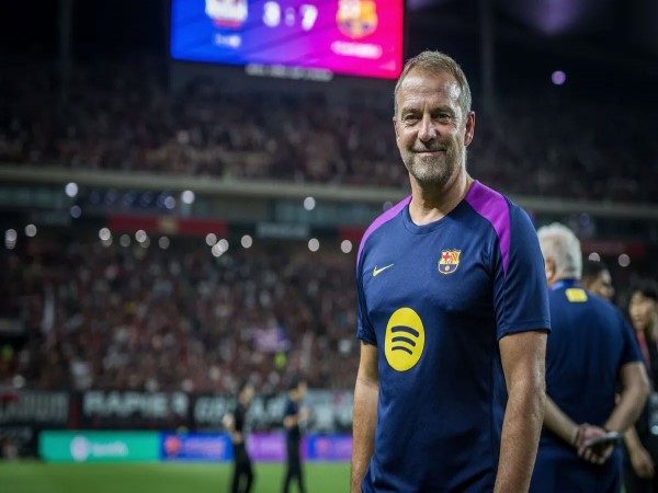 Tin Barca: Flick trở lại Nou Camp: Điểm tựa hồi sinh Barcelona