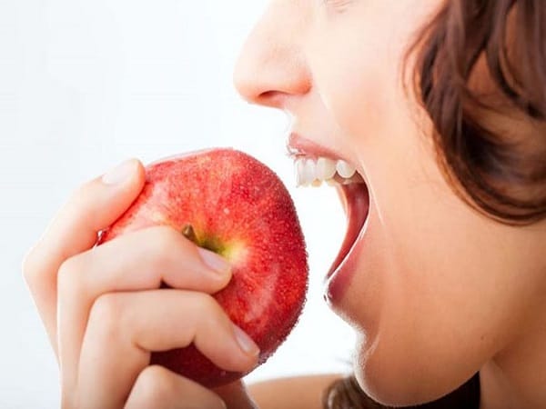 Nằm mơ thấy ăn trái cây ý nghĩa gì, số gì may mắn hôm nay