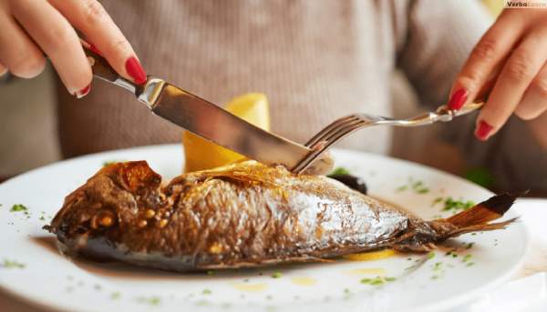 Mộng thấy ăn cá kho đậm đà